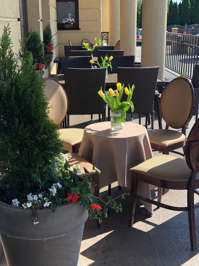 Bialy Kruk Hotel Starogard Gdański Kültér fotó